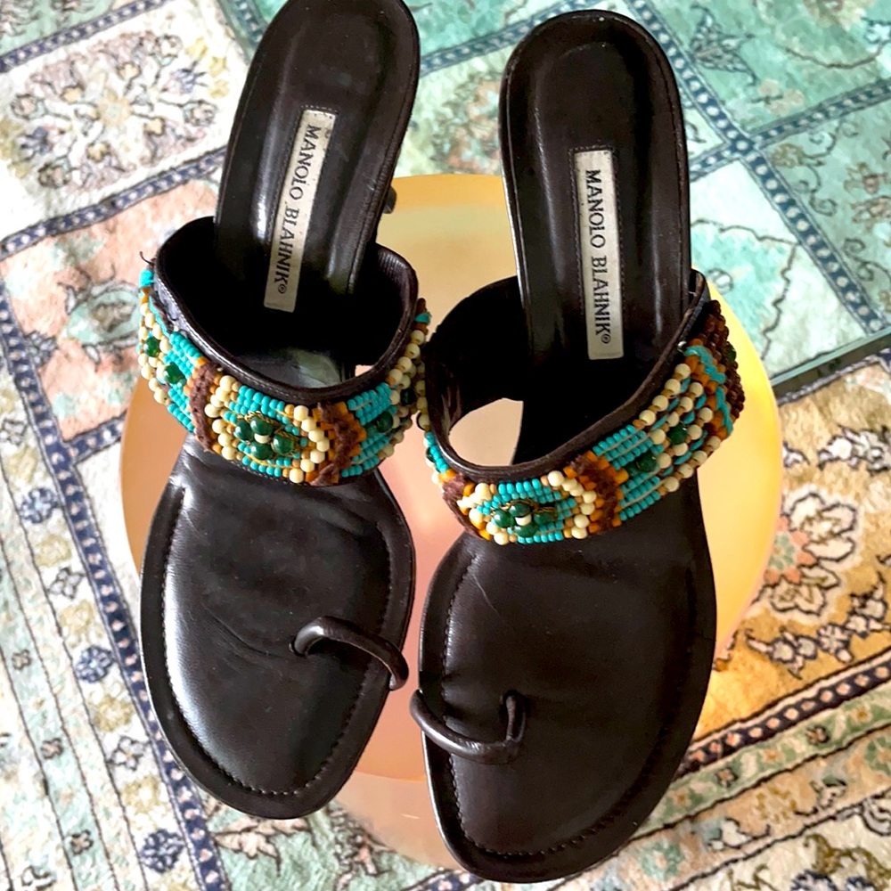 Absolutely beautiful turquoise beaded heels